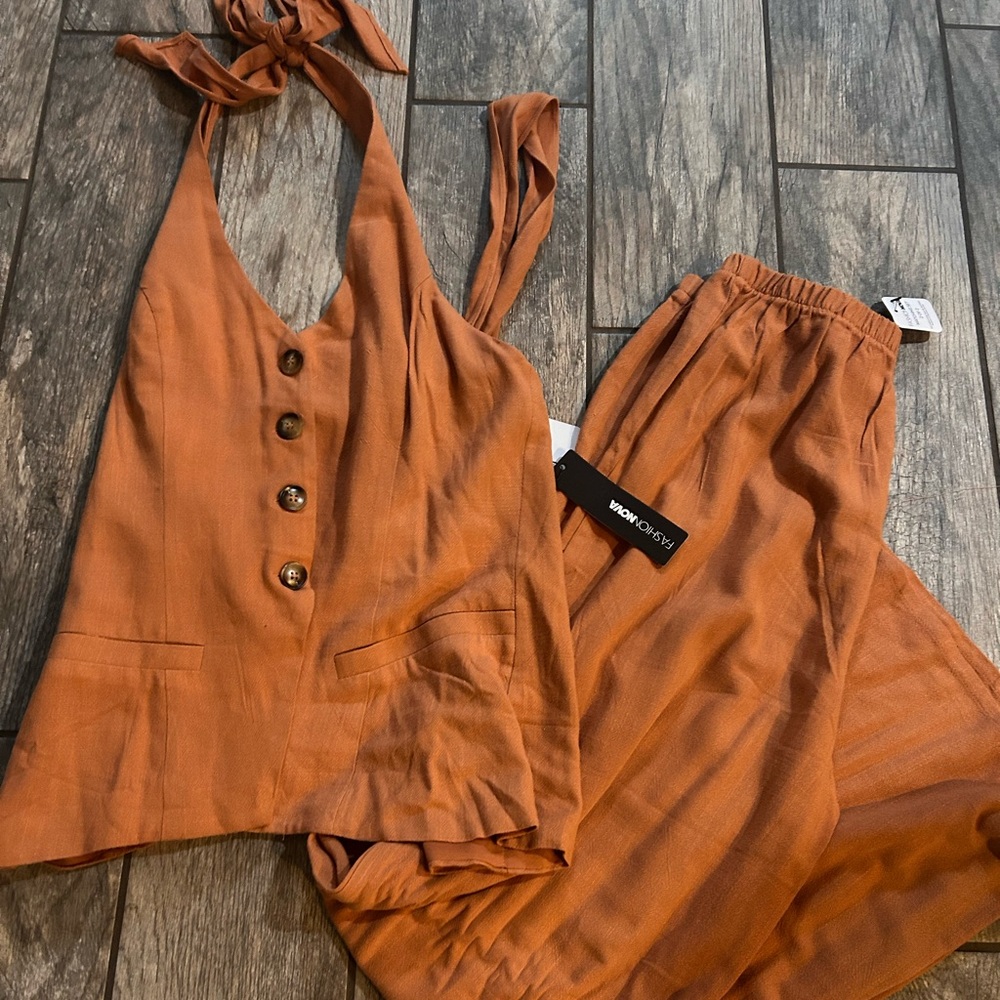 Women's Halter set in Tan - Picture 3 of 6
